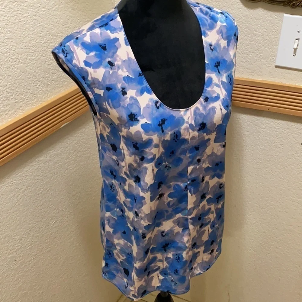 J. Crew blue v neck floral blouse!!